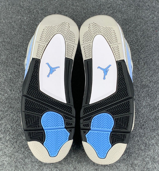 Air Jordan 4 Retro 'University Blue' Sneakers