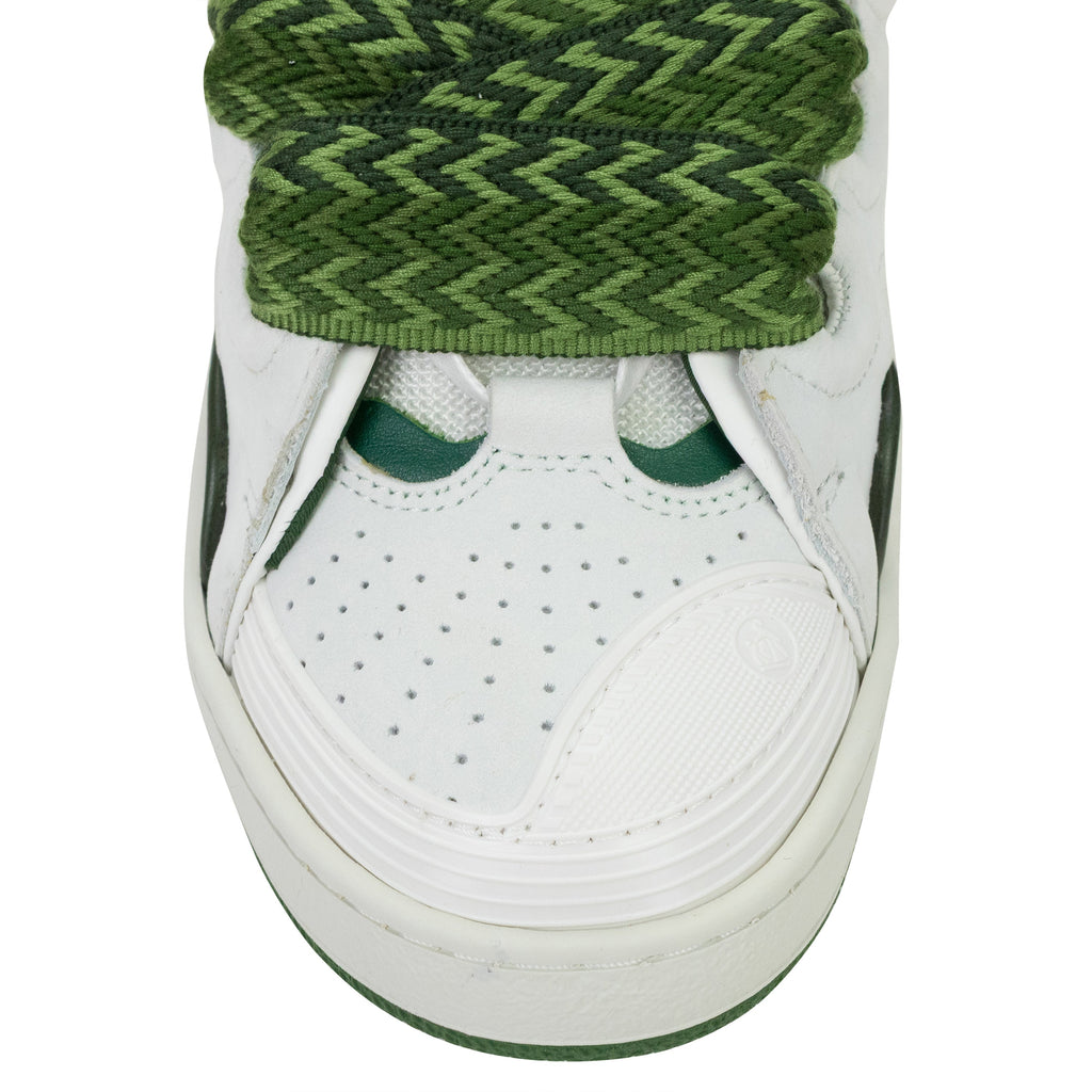 WHITE/BROWN BASKETS CURB SNEAKERS