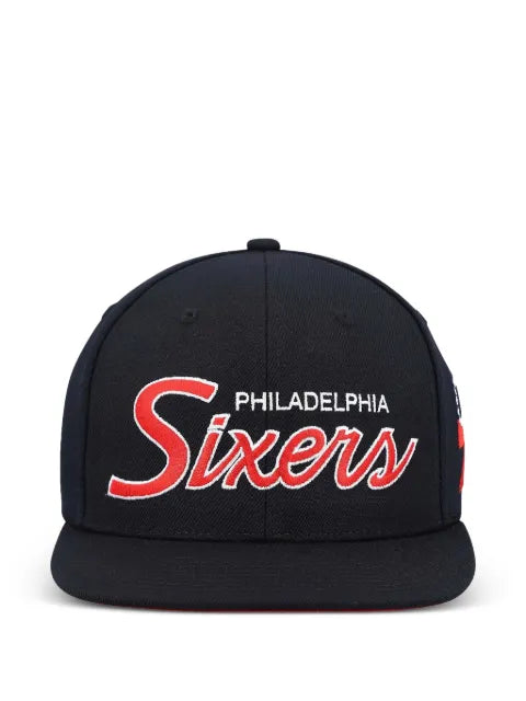 Mitchell & Ness NBA Team Script 2.0 Philadelphia Sixers baseball cap